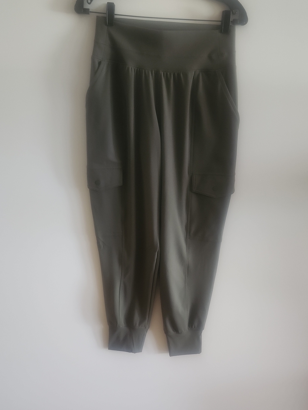 Athleta Olive Green Draped Cargo Utility Joggers Like New